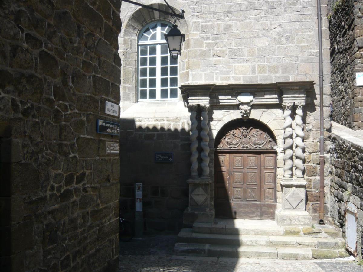 Le Petit St Clair Lägenhet Le Puy-en-Velay Exteriör bild