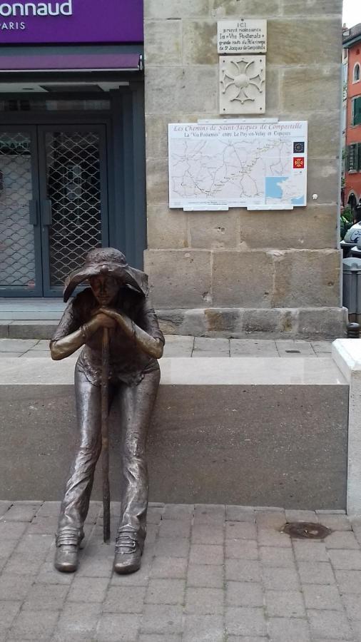 Le Petit St Clair Lägenhet Le Puy-en-Velay Exteriör bild
