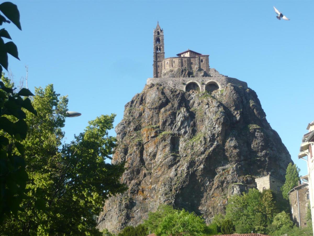 Le Petit St Clair Lägenhet Le Puy-en-Velay Exteriör bild