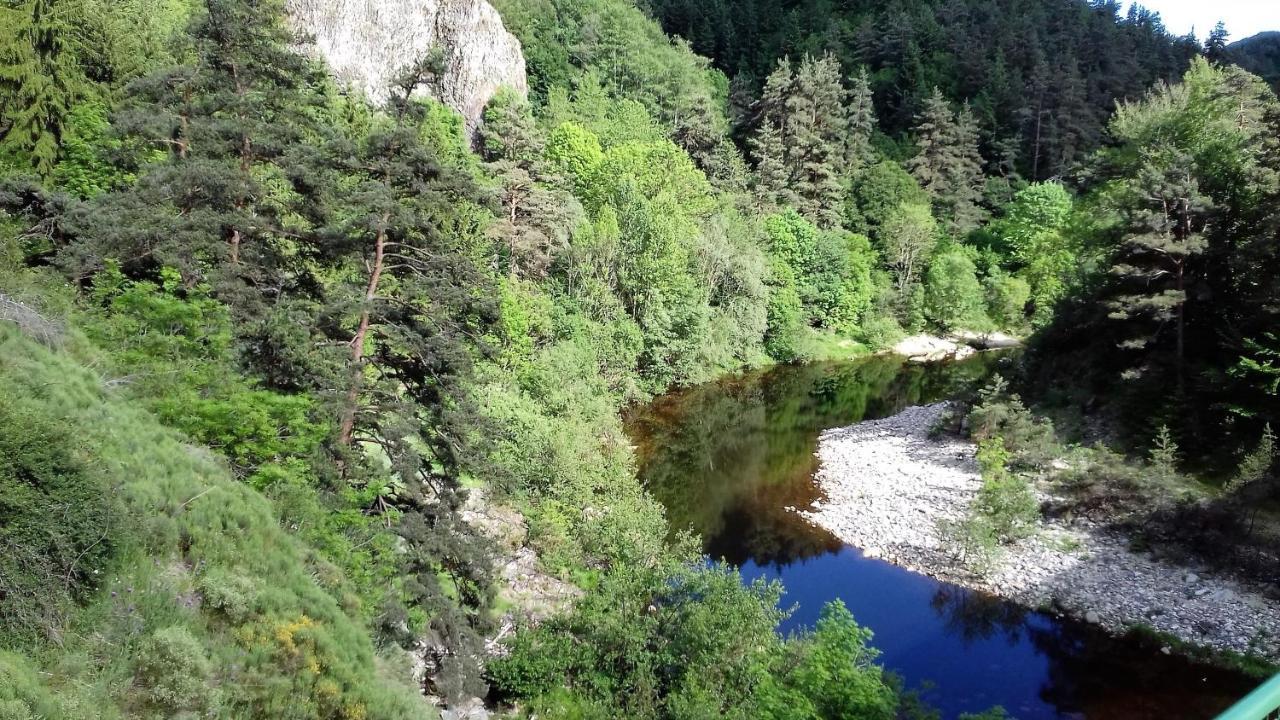 Le Petit St Clair Lägenhet Le Puy-en-Velay Exteriör bild